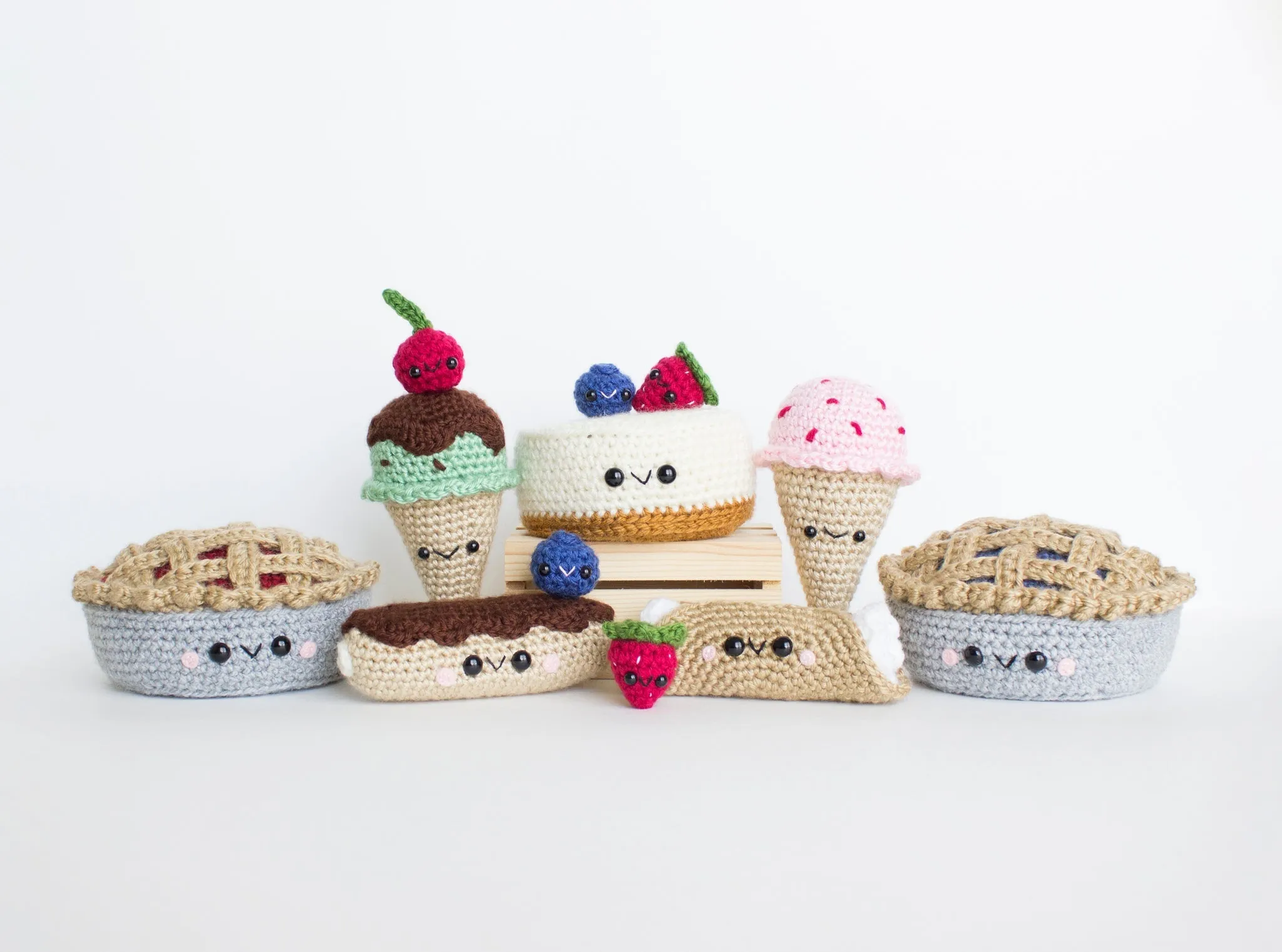 Crochet Cafe: Recipes for Amiguri Crochet Patterns