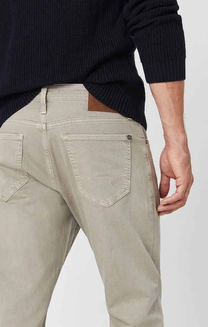 MATT RELAXED STRAIGHT LEG IN STONE WASHED COMFORT